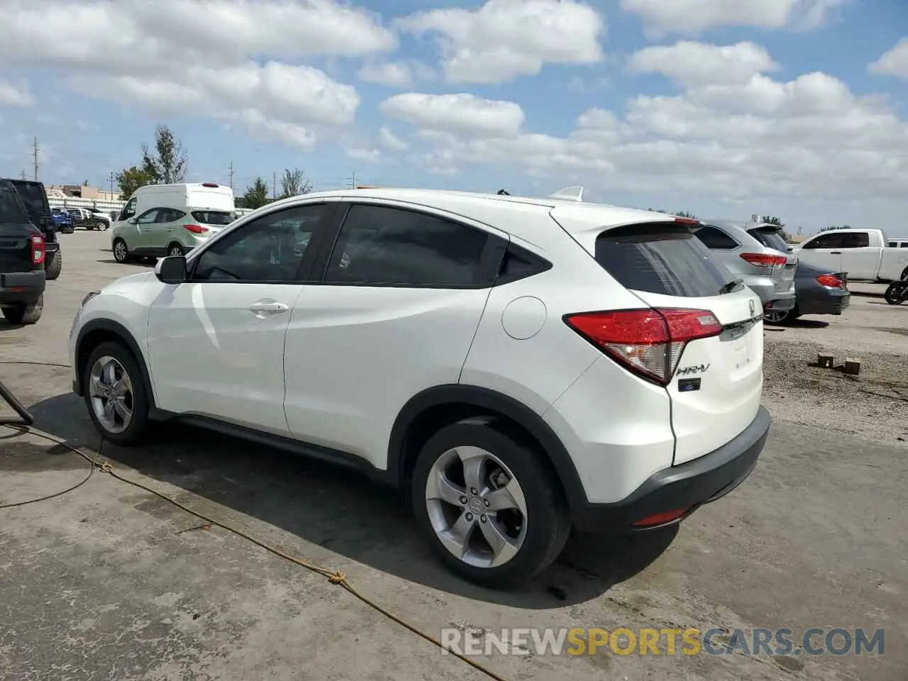 2 Photograph of a damaged car 3CZRU5H30NM721778 HONDA HR-V 2022