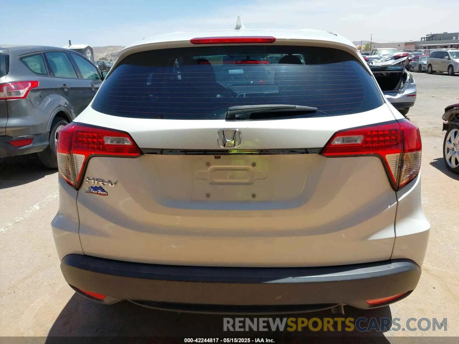 16 Photograph of a damaged car 3CZRU5H32NM714718 HONDA HR-V 2022