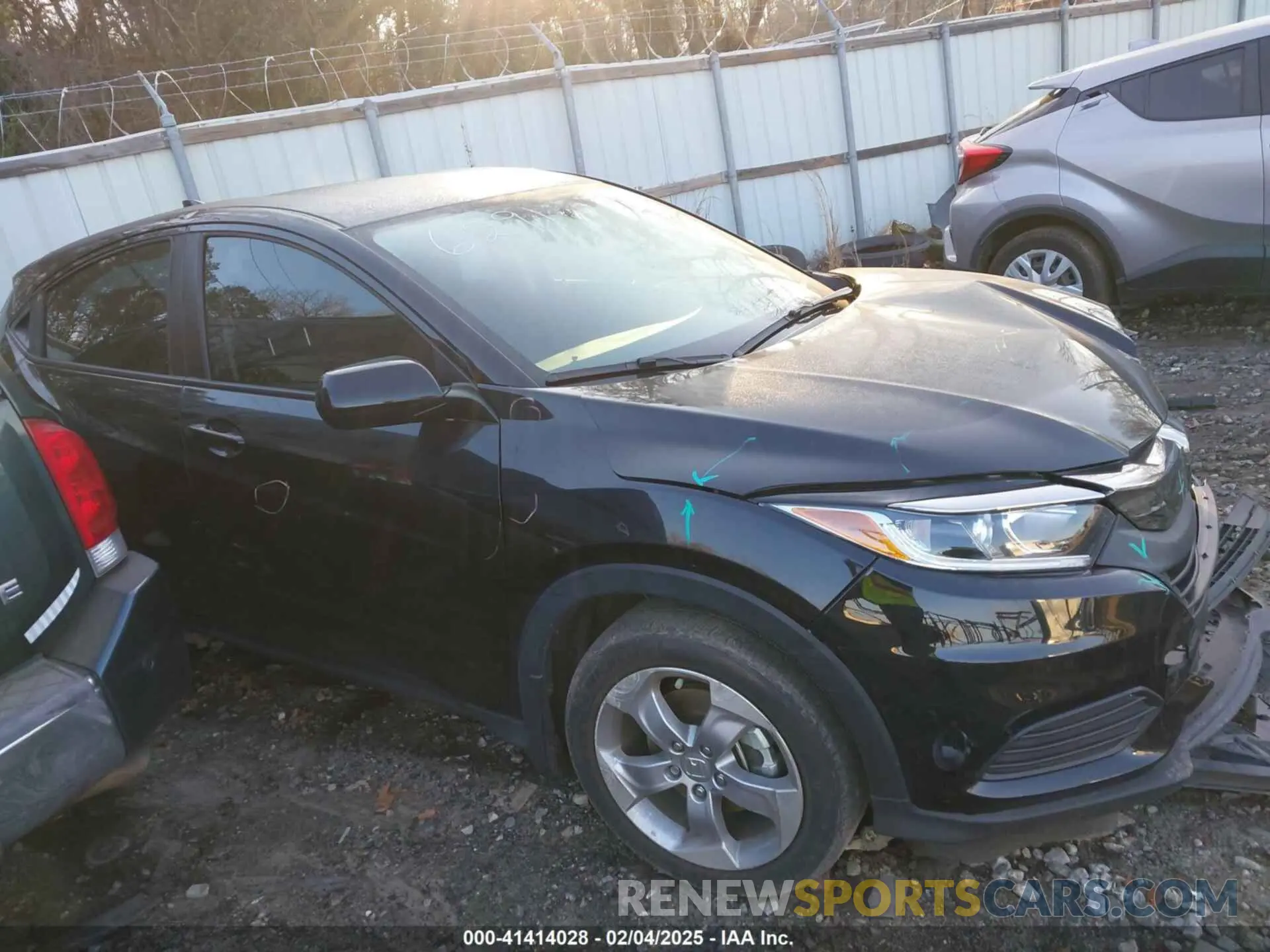 13 Photograph of a damaged car 3CZRU5H32NM716291 HONDA HR-V 2022