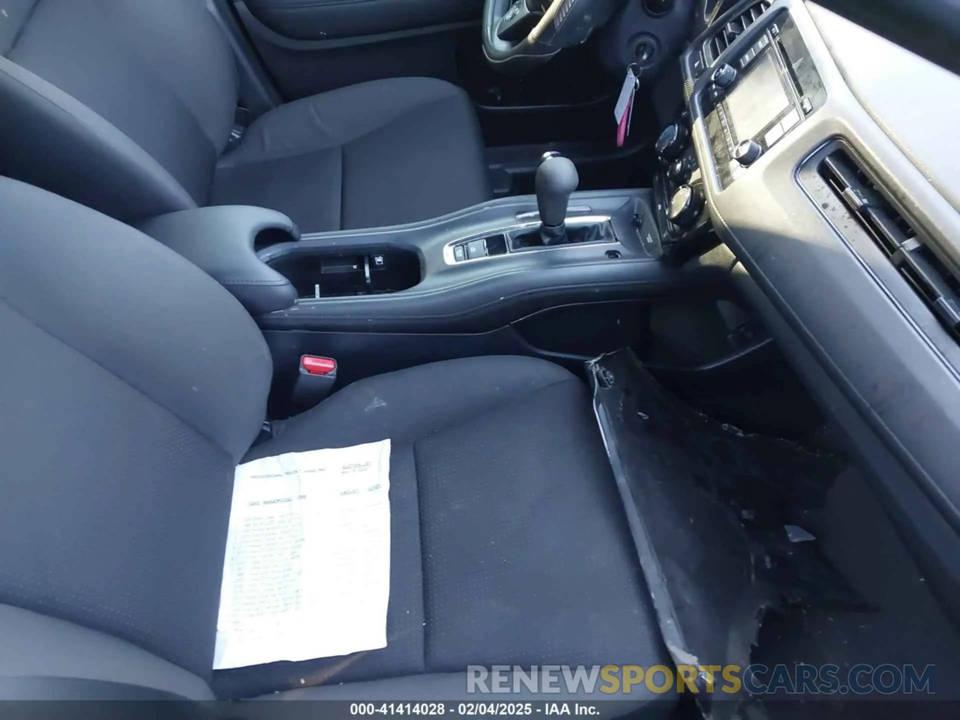 5 Photograph of a damaged car 3CZRU5H32NM716291 HONDA HR-V 2022