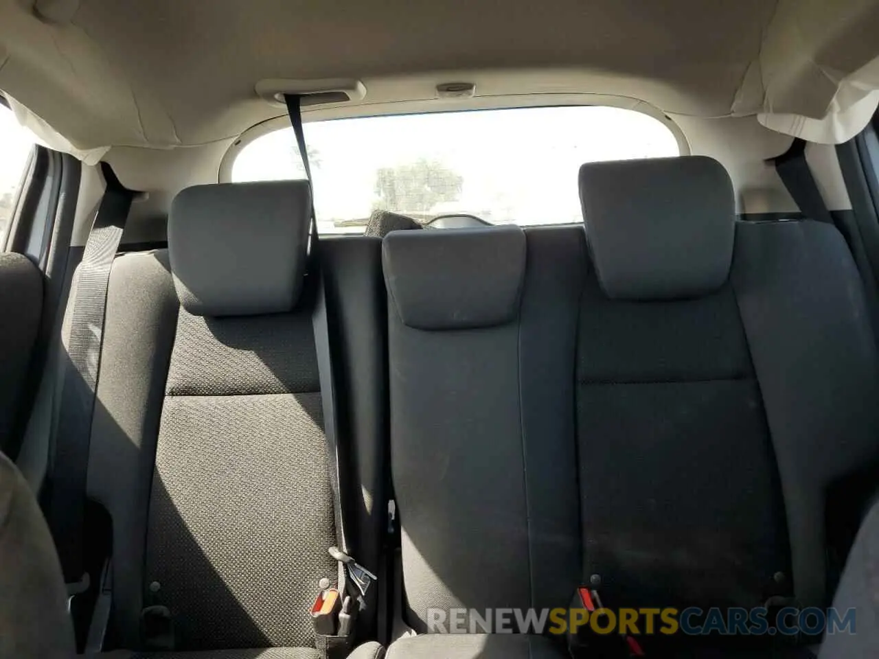 10 Photograph of a damaged car 3CZRU5H32NM723645 HONDA HR-V 2022