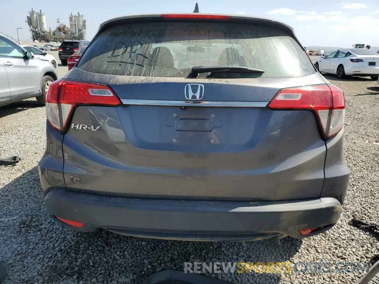 6 Photograph of a damaged car 3CZRU5H32NM723645 HONDA HR-V 2022