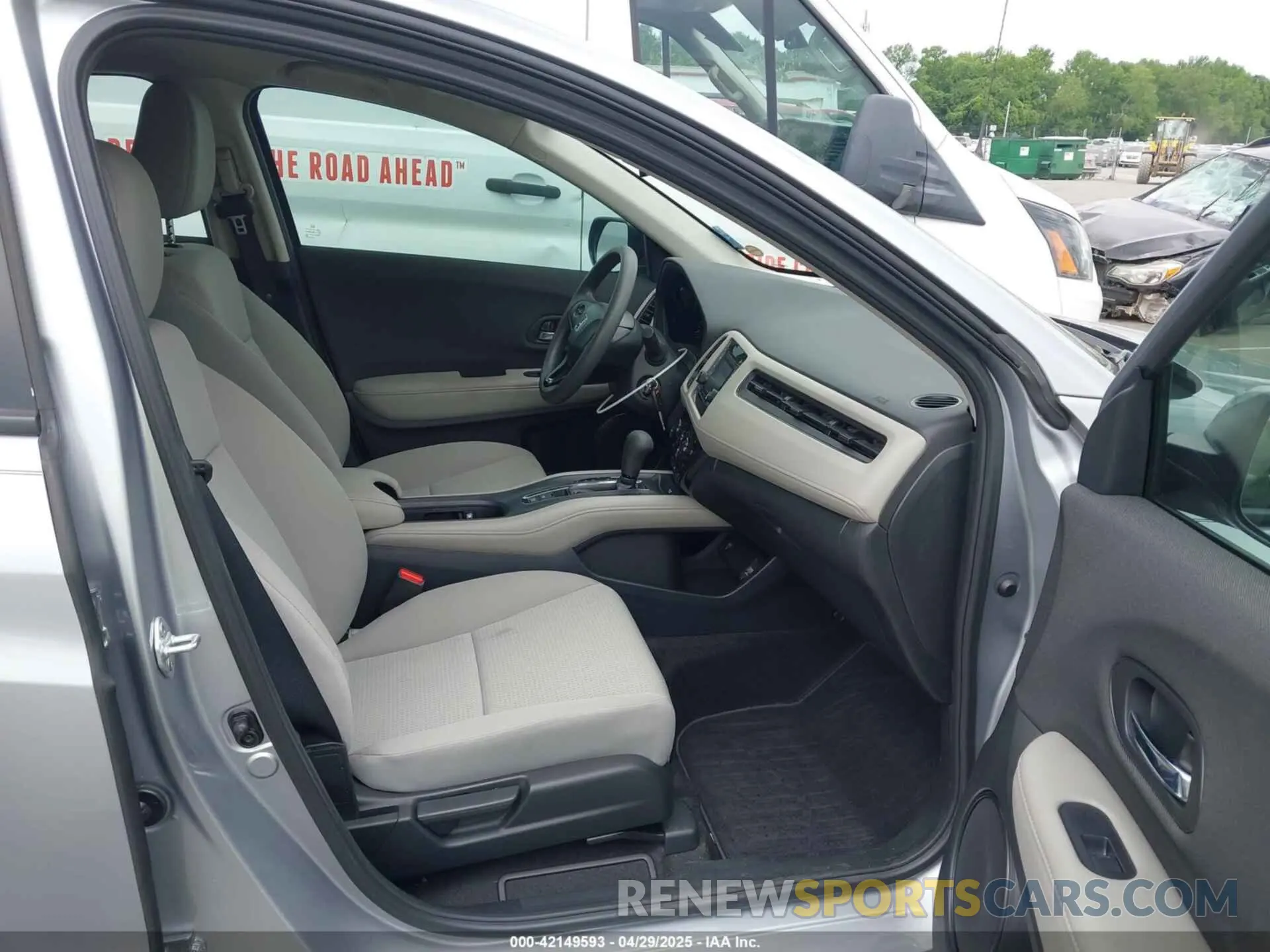 5 Фотография поврежденного автомобиля 3CZRU5H33NM725078 HONDA HR-V 2022