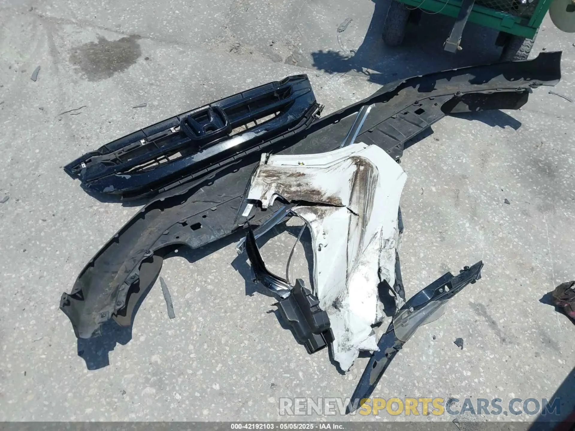 11 Photograph of a damaged car 3CZRU5H35NM741718 HONDA HR-V 2022