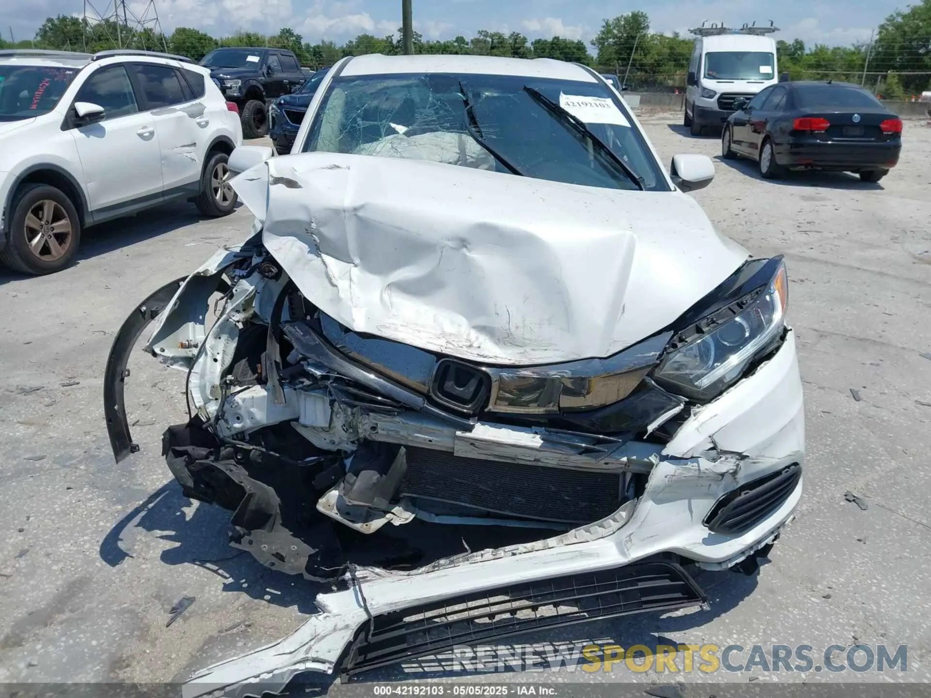 12 Photograph of a damaged car 3CZRU5H35NM741718 HONDA HR-V 2022