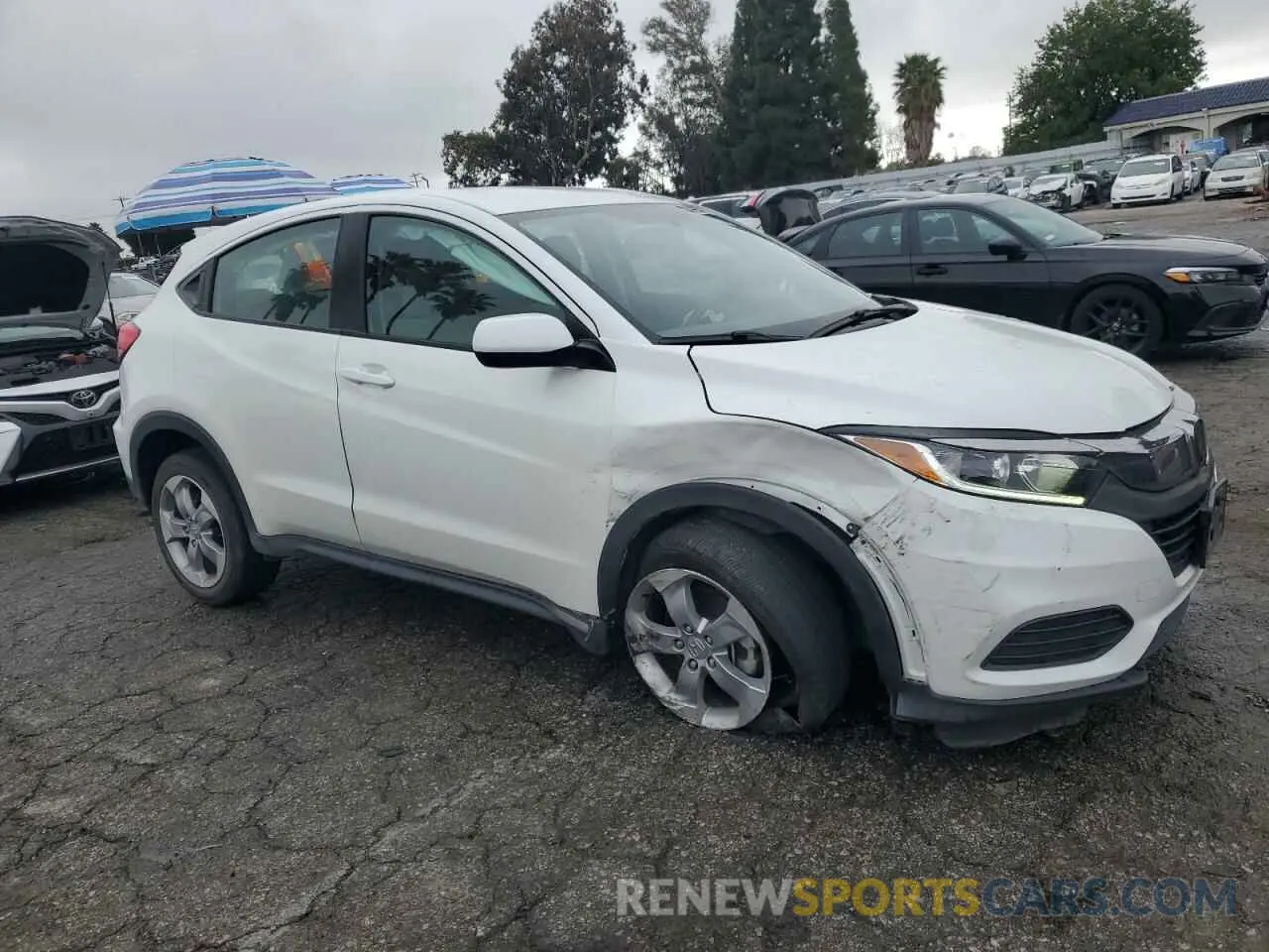 4 Photograph of a damaged car 3CZRU5H37NM701401 HONDA HR-V 2022