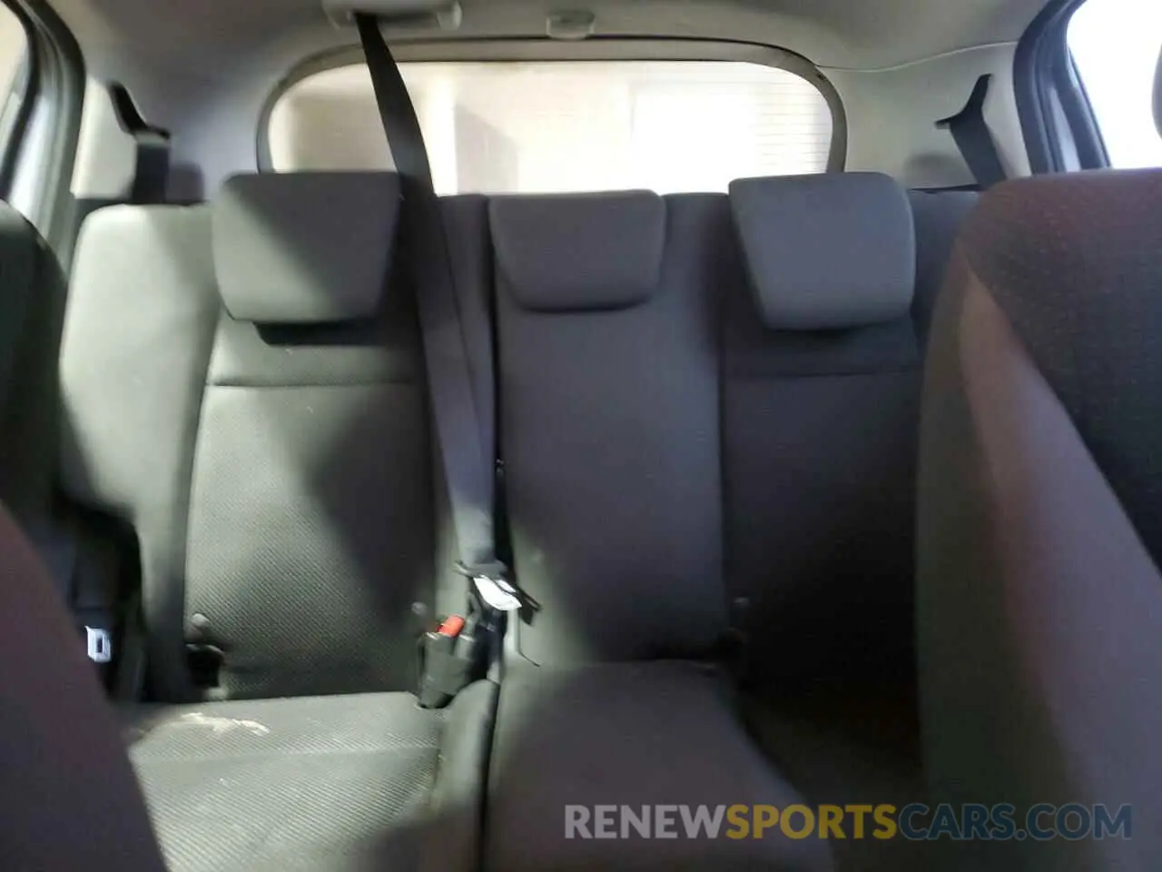 10 Photograph of a damaged car 3CZRU5H37NM745155 HONDA HR-V 2022