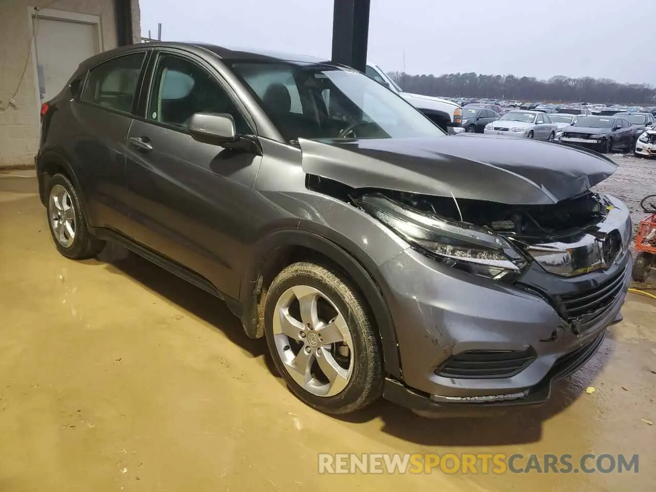 4 Photograph of a damaged car 3CZRU5H37NM745155 HONDA HR-V 2022