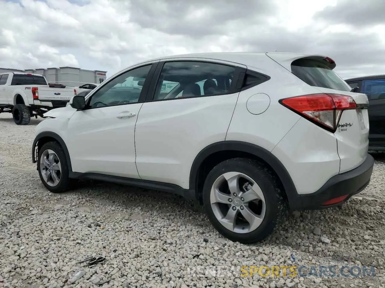 2 Photograph of a damaged car 3CZRU5H39NM700962 HONDA HR-V 2022