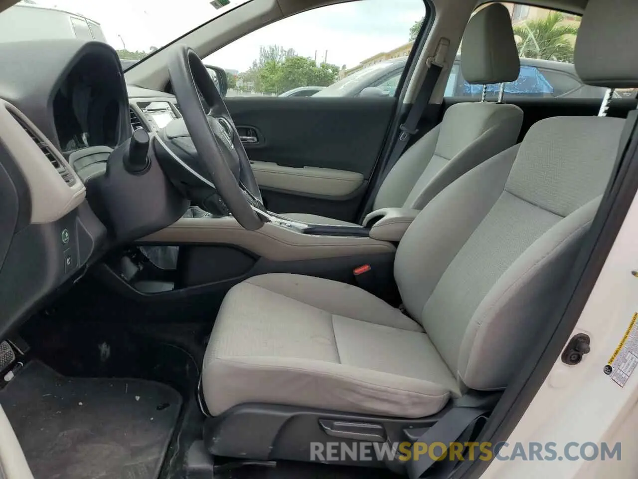 7 Photograph of a damaged car 3CZRU5H39NM700962 HONDA HR-V 2022