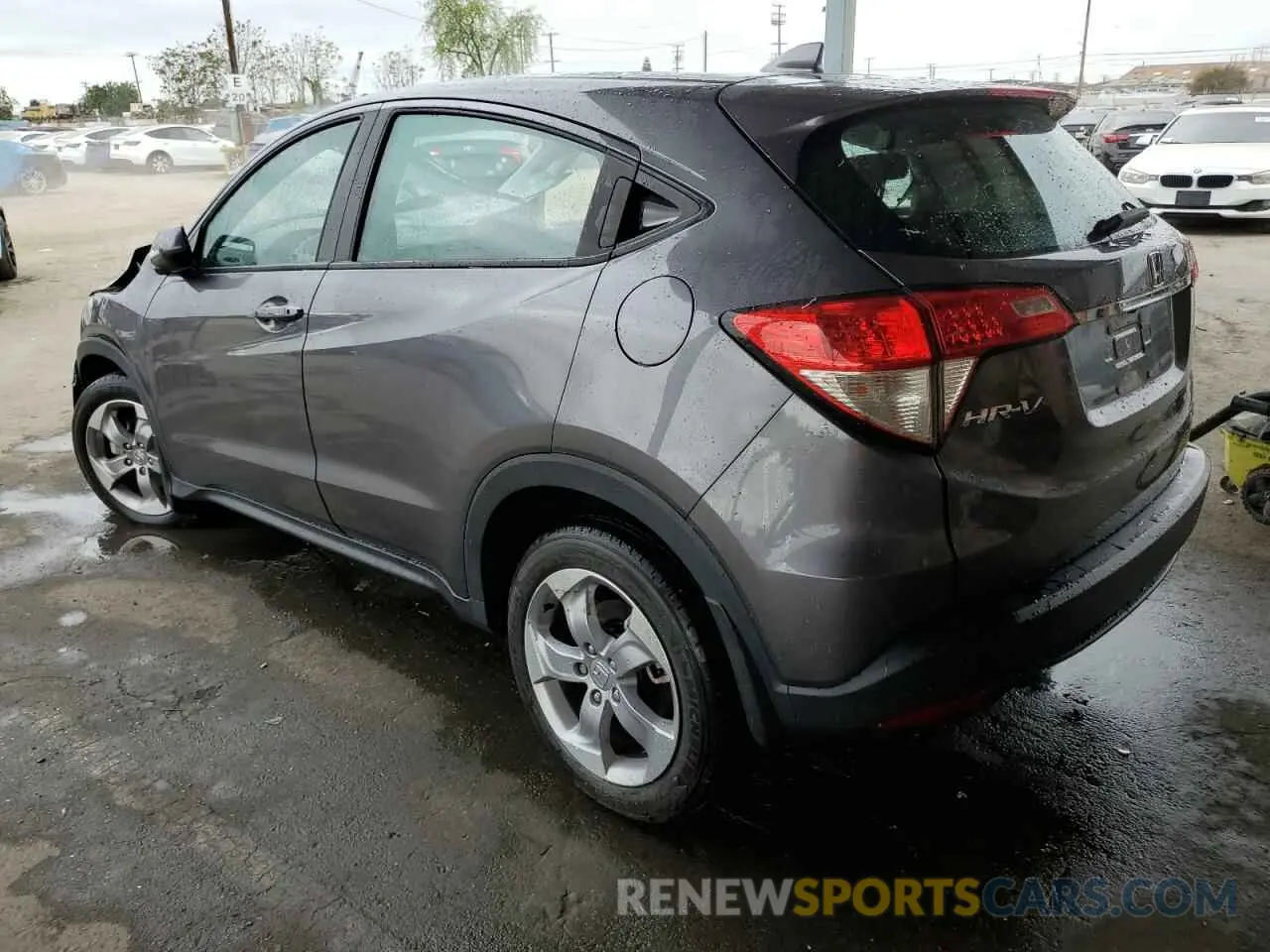 2 Photograph of a damaged car 3CZRU5H3XNM723649 HONDA HR-V 2022