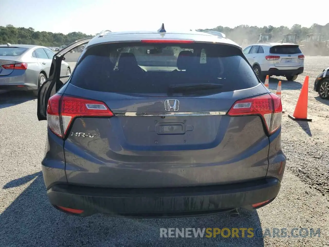 6 Photograph of a damaged car 3CZRU5H50NM729641 HONDA HR-V 2022