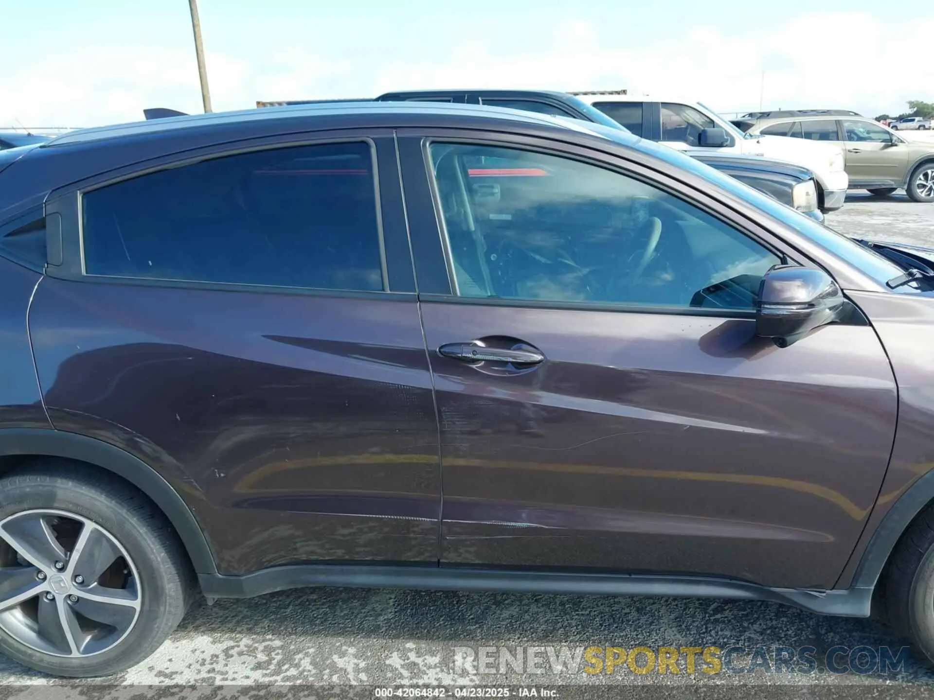 13 Фотография поврежденного автомобиля 3CZRU5H51NM719345 HONDA HR-V 2022