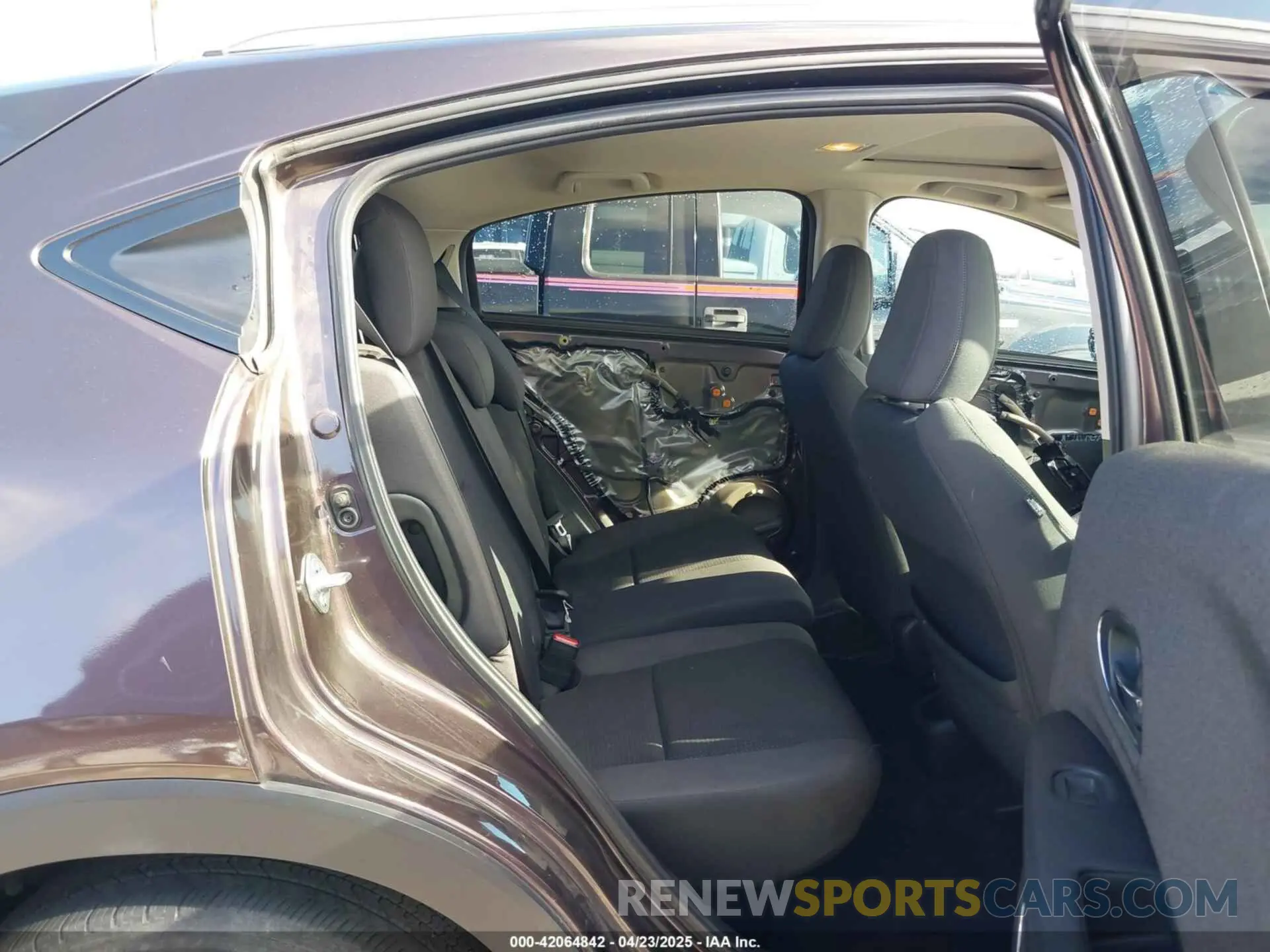 8 Фотография поврежденного автомобиля 3CZRU5H51NM719345 HONDA HR-V 2022