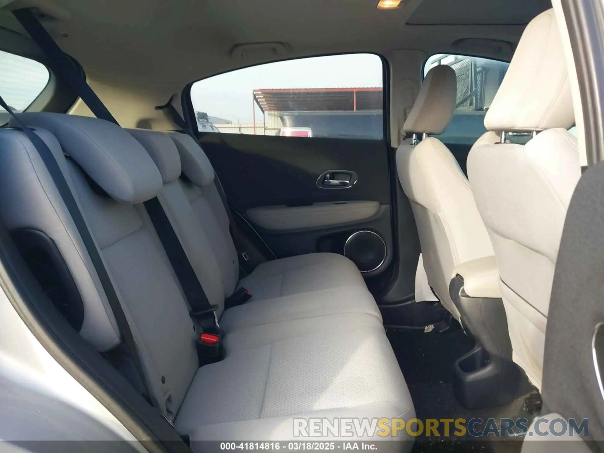 8 Фотография поврежденного автомобиля 3CZRU5H51NM732256 HONDA HR-V 2022