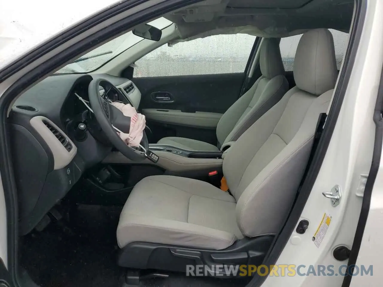 7 Photograph of a damaged car 3CZRU5H52NM703543 HONDA HR-V 2022