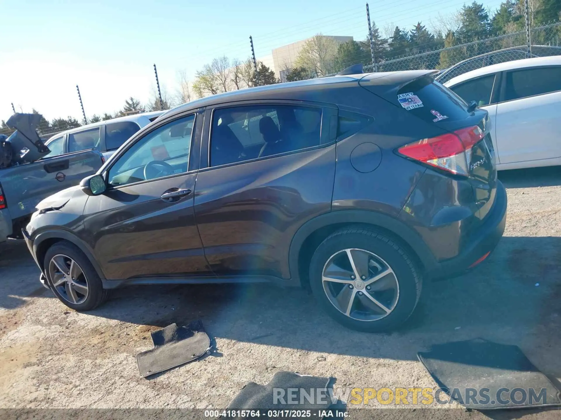 14 Photograph of a damaged car 3CZRU5H52NM722884 HONDA HR-V 2022