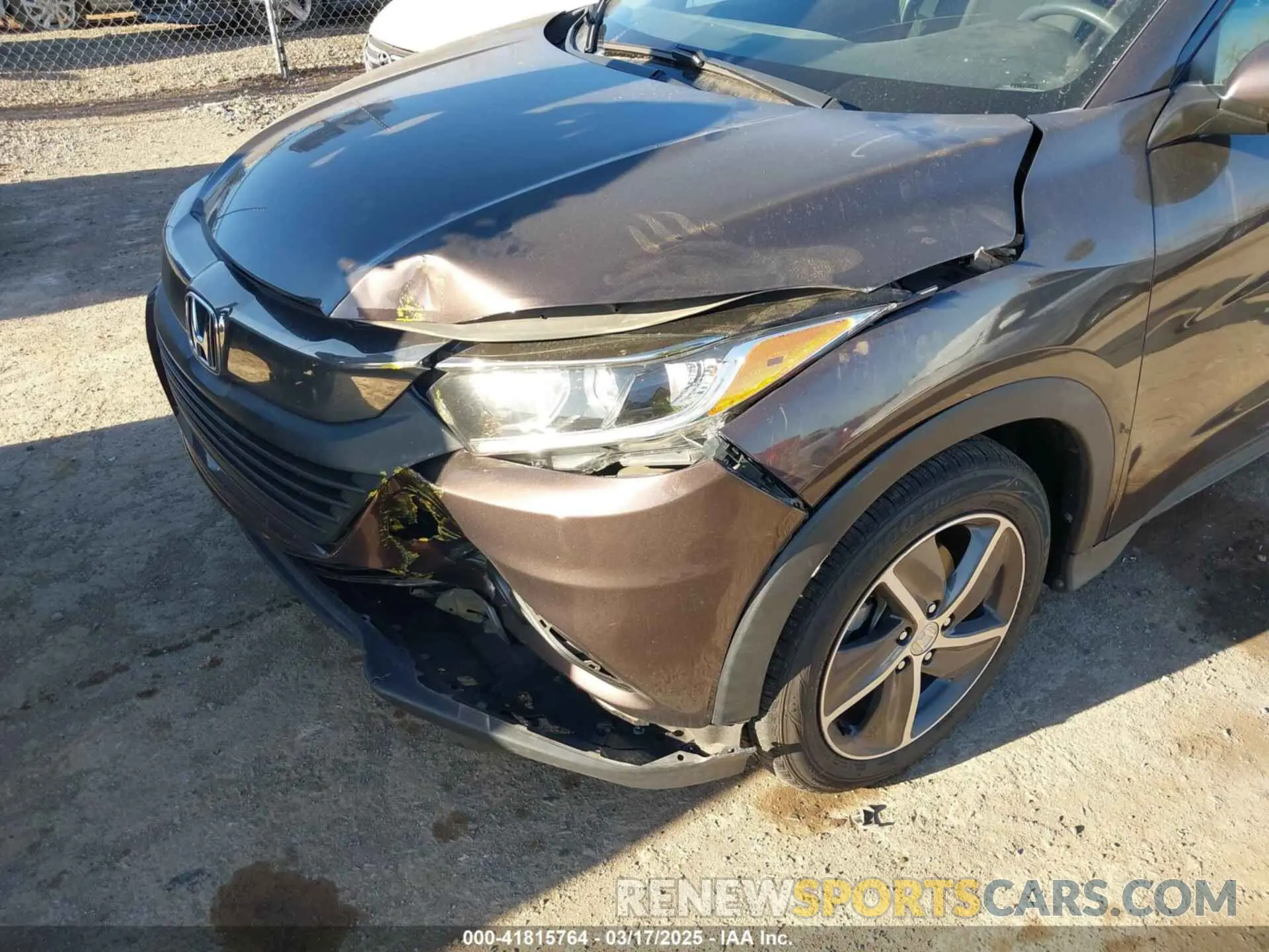 6 Photograph of a damaged car 3CZRU5H52NM722884 HONDA HR-V 2022