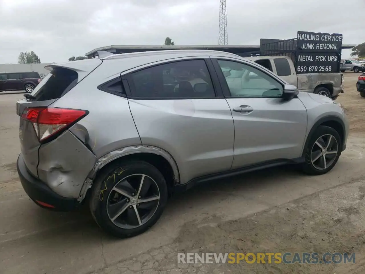 3 Photograph of a damaged car 3CZRU5H54NM738715 HONDA HR-V 2022