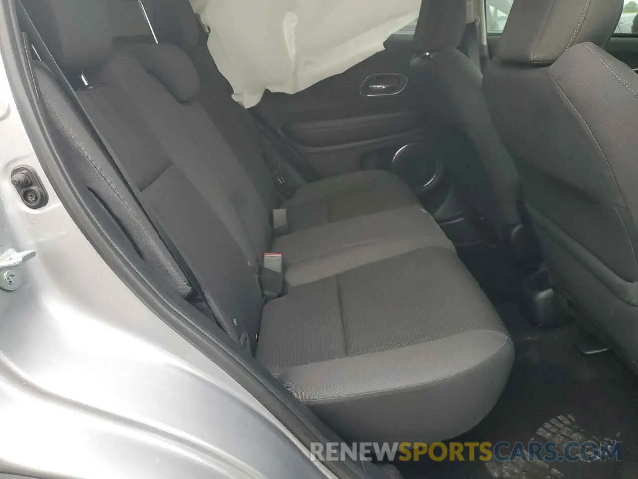 12 Photograph of a damaged car 3CZRU5H55NM705223 HONDA HR-V 2022