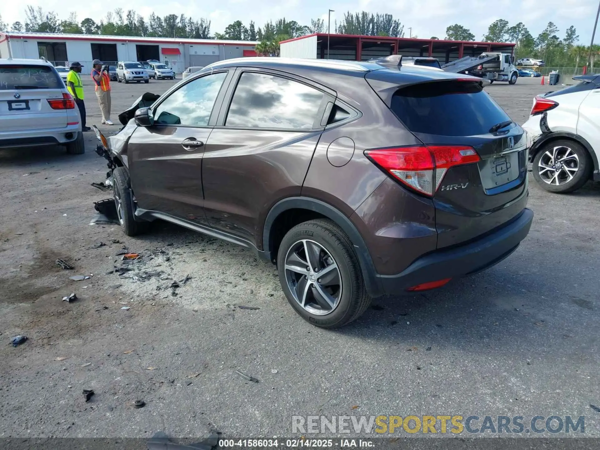 3 Фотография поврежденного автомобиля 3CZRU5H55NM710776 HONDA HR-V 2022