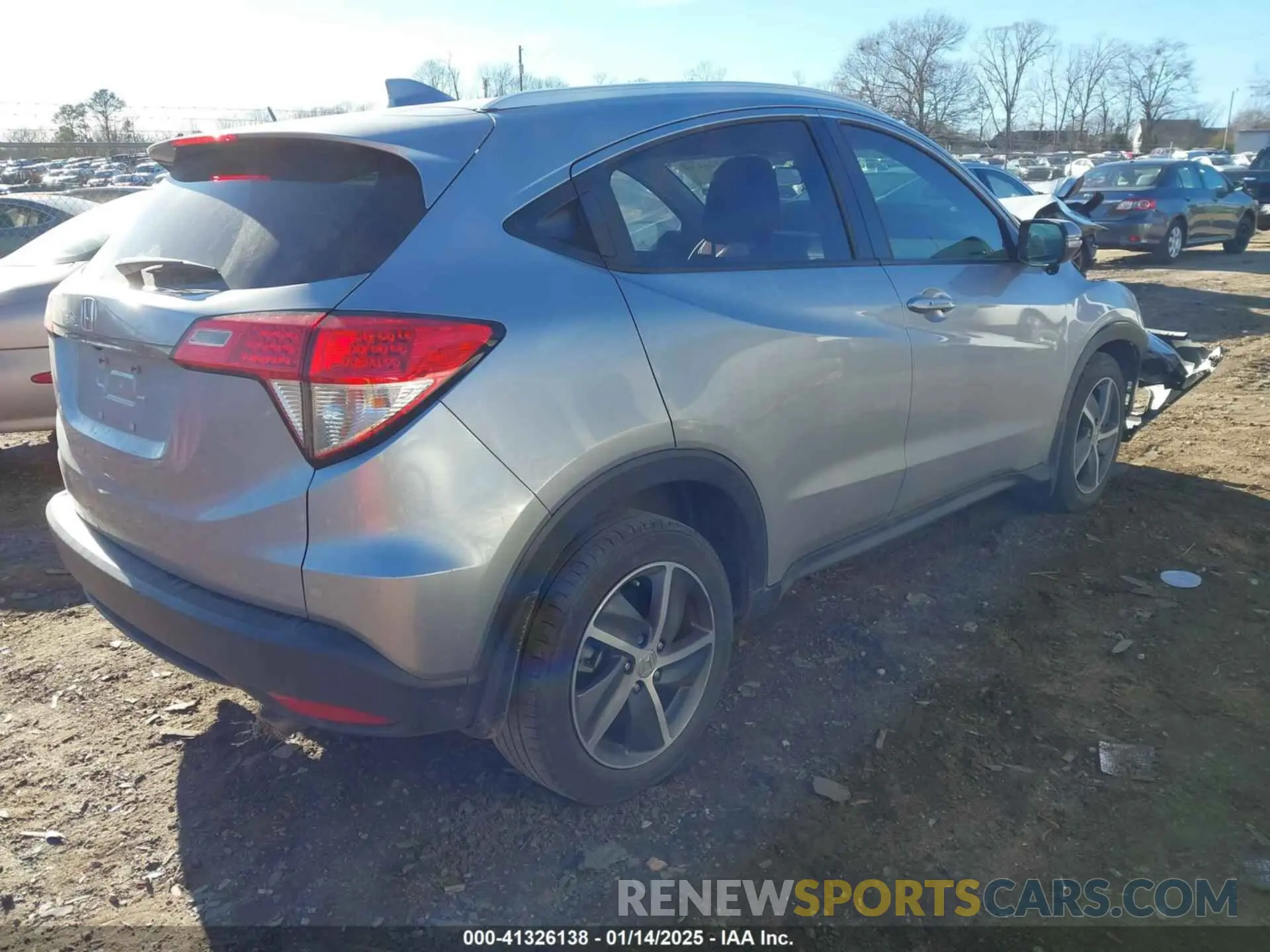 4 Photograph of a damaged car 3CZRU5H56NM743480 HONDA HR-V 2022