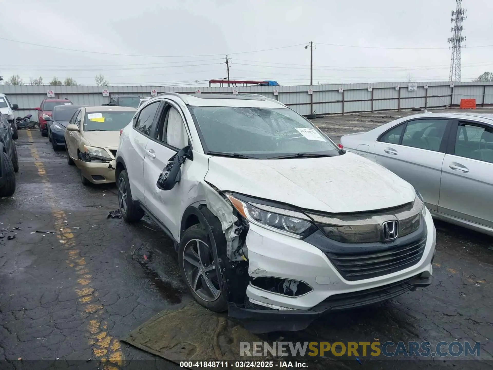 1 Photograph of a damaged car 3CZRU5H57NM733220 HONDA HR-V 2022