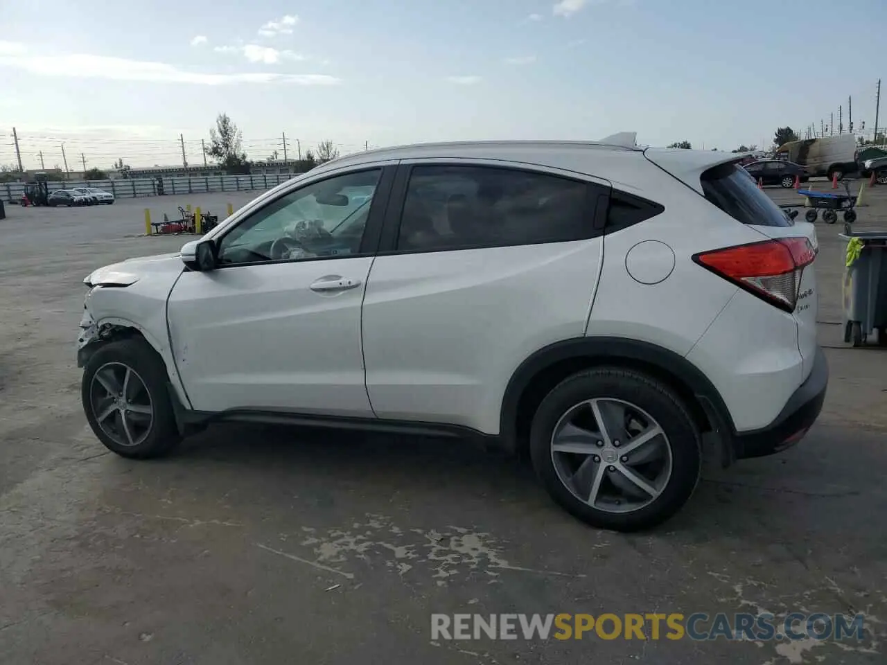 2 Photograph of a damaged car 3CZRU5H59NM739021 HONDA HR-V 2022