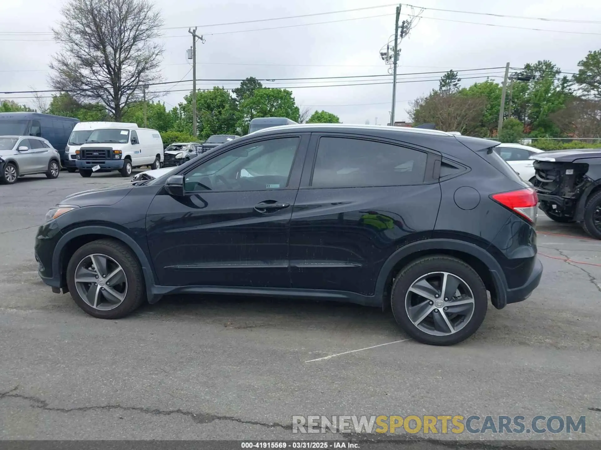 14 Photograph of a damaged car 3CZRU5H5XNM722812 HONDA HR-V 2022