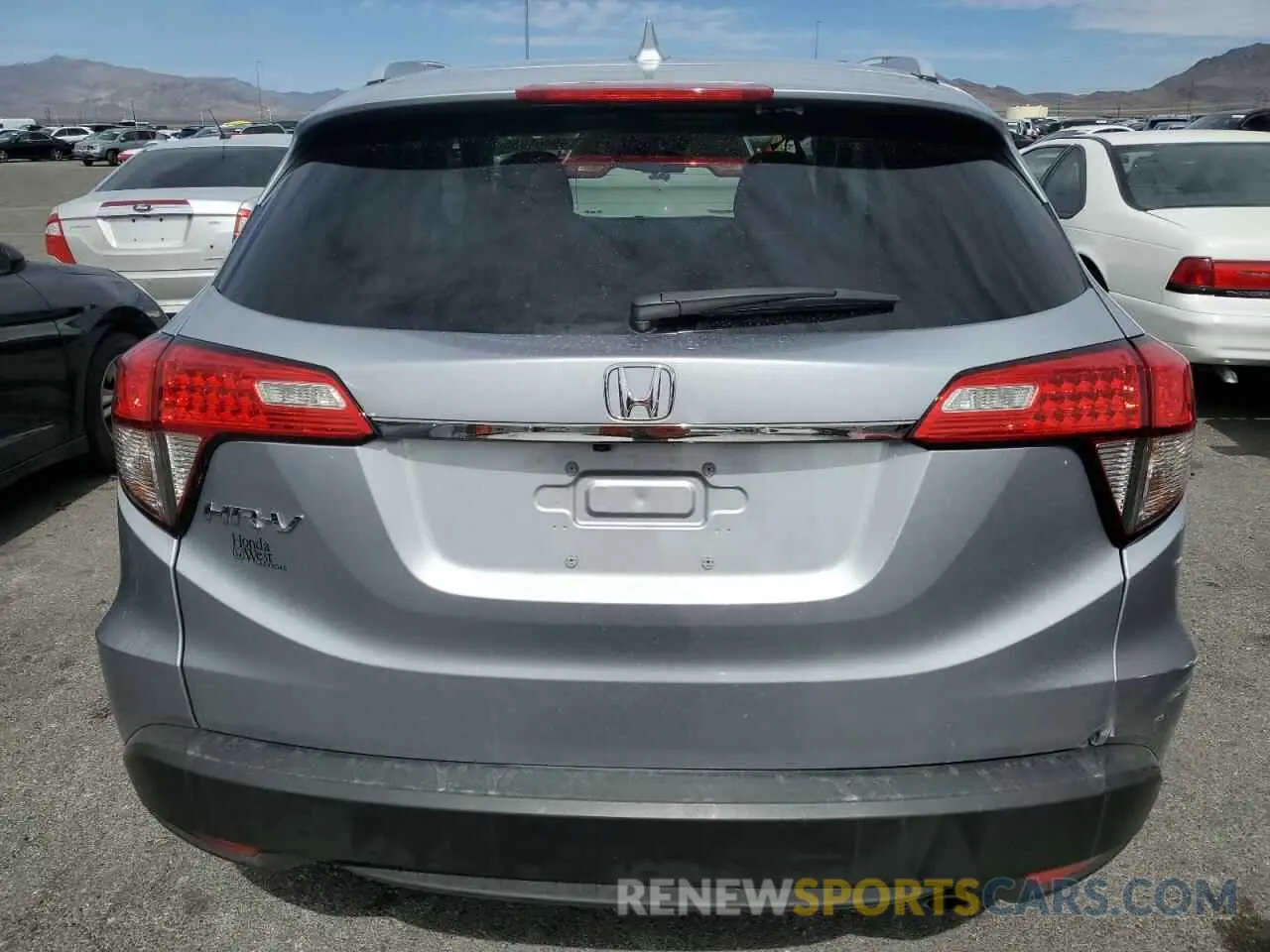 6 Photograph of a damaged car 3CZRU5H74NM715694 HONDA HR-V 2022