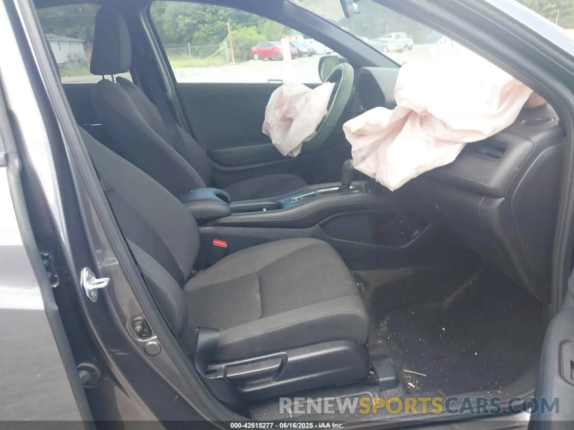 5 Photograph of a damaged car 3CZRU6H10NM726371 HONDA HR-V 2022