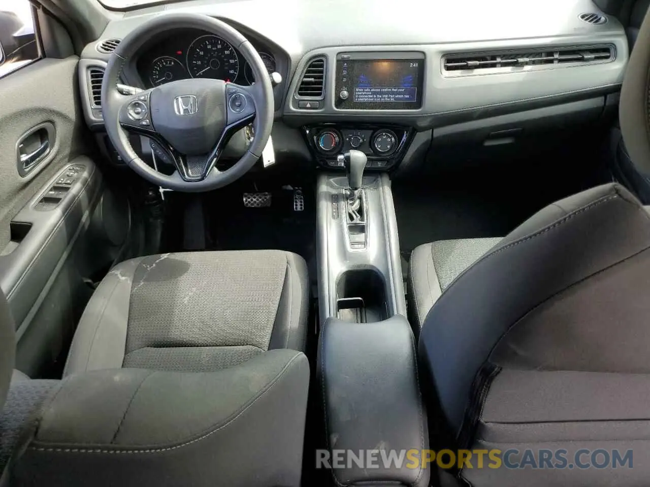 8 Photograph of a damaged car 3CZRU6H10NM772914 HONDA HR-V 2022