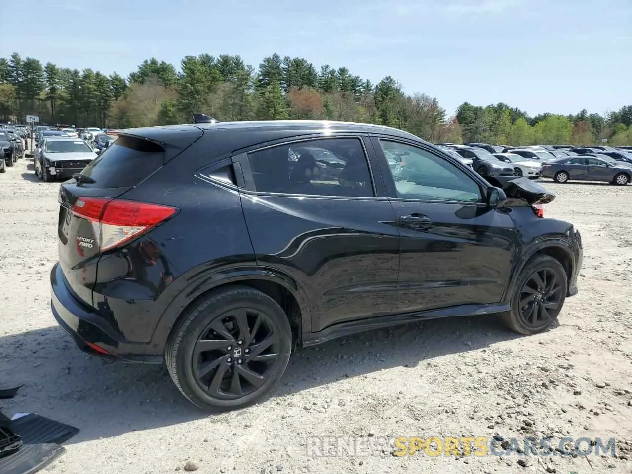 3 Photograph of a damaged car 3CZRU6H11NM746578 HONDA HR-V 2022