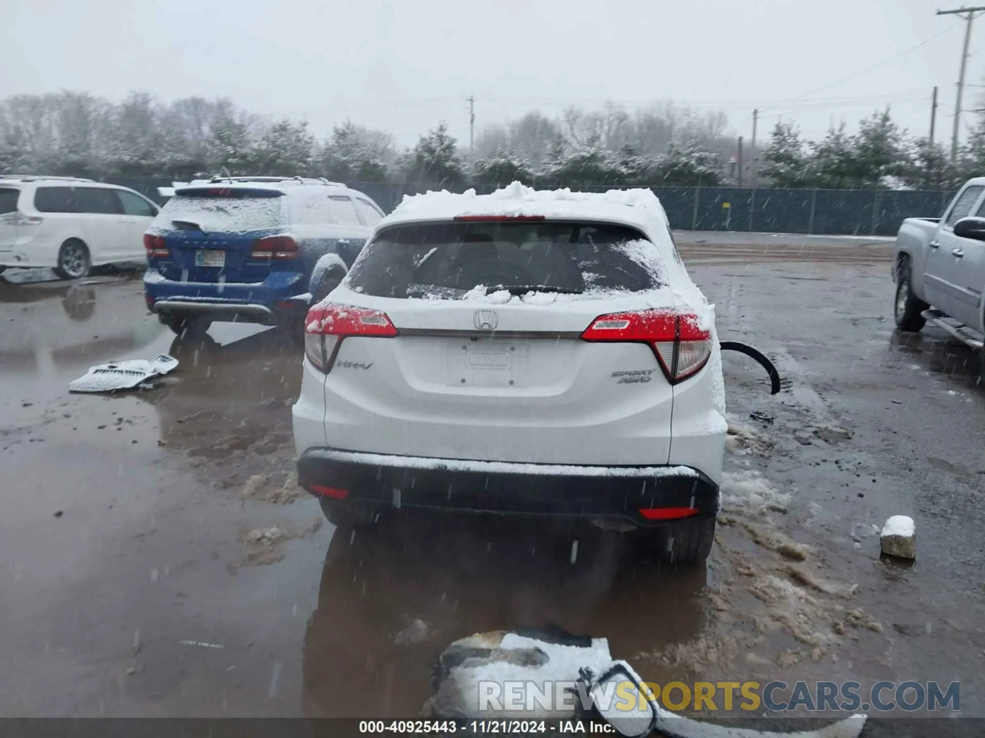 16 Photograph of a damaged car 3CZRU6H11NM751070 HONDA HR-V 2022