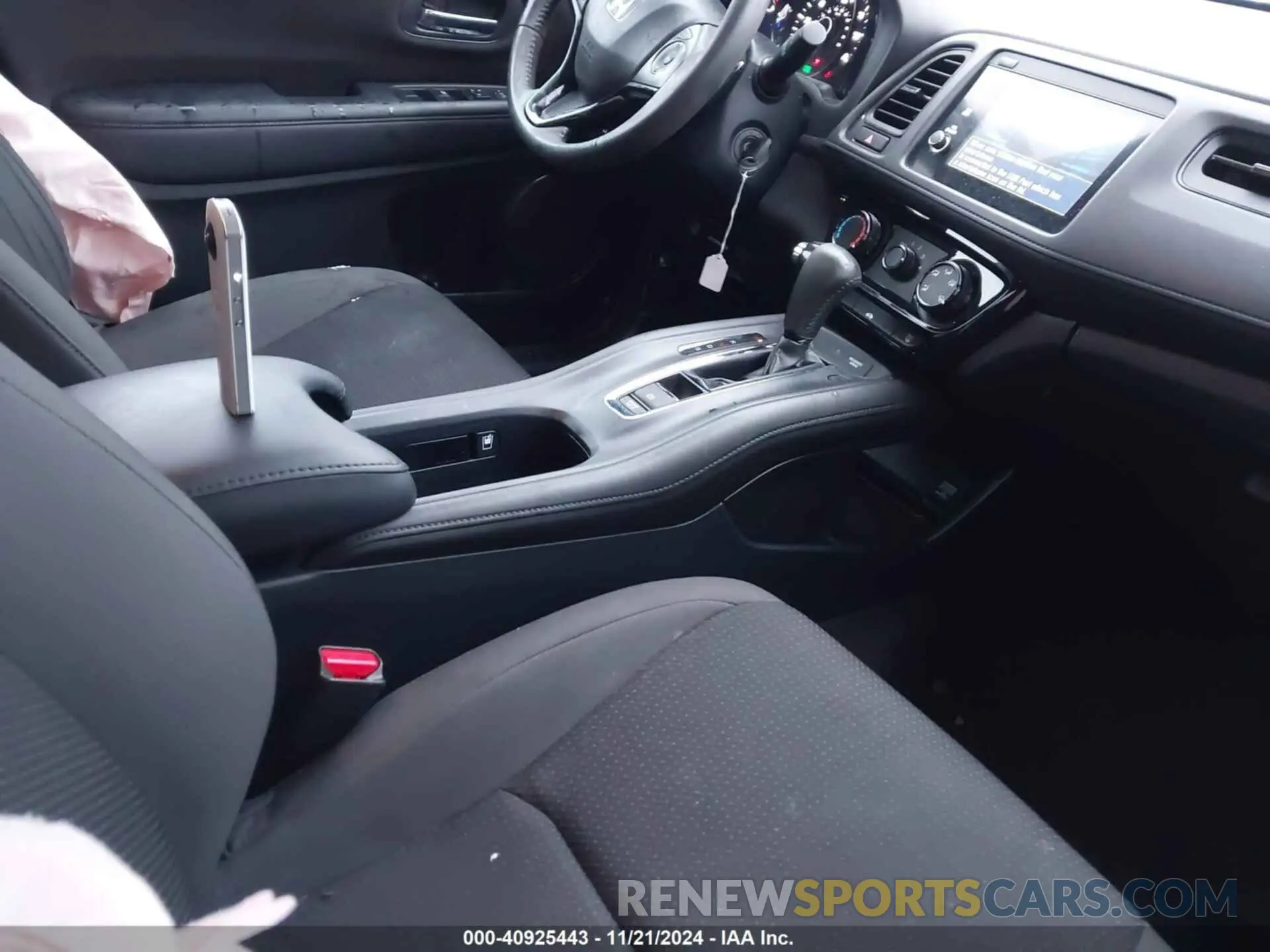 5 Photograph of a damaged car 3CZRU6H11NM751070 HONDA HR-V 2022