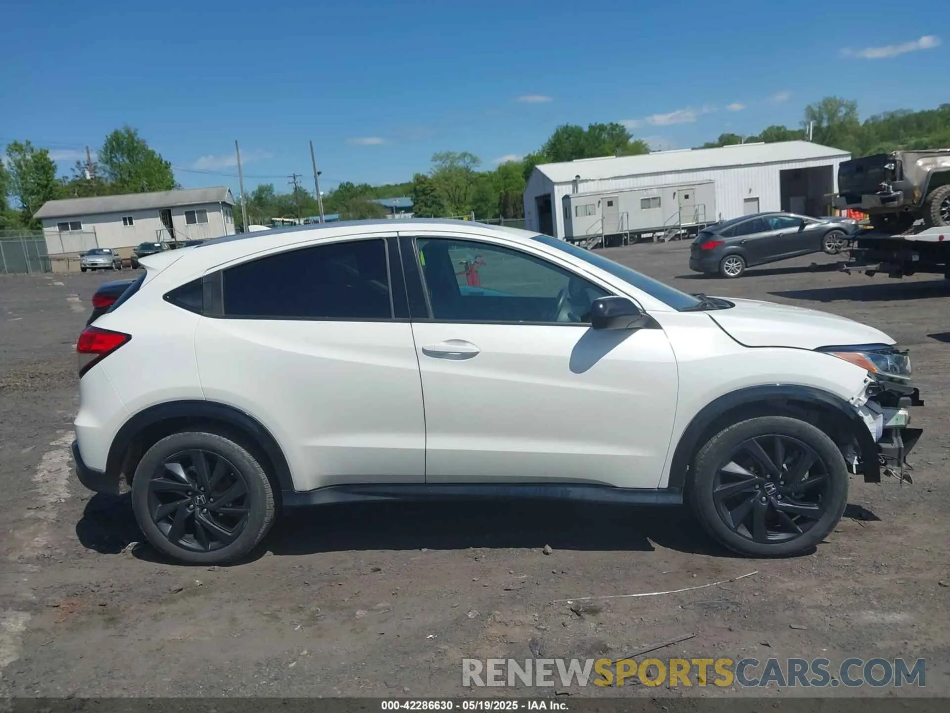 13 Фотография поврежденного автомобиля 3CZRU6H13NM706745 HONDA HR-V 2022