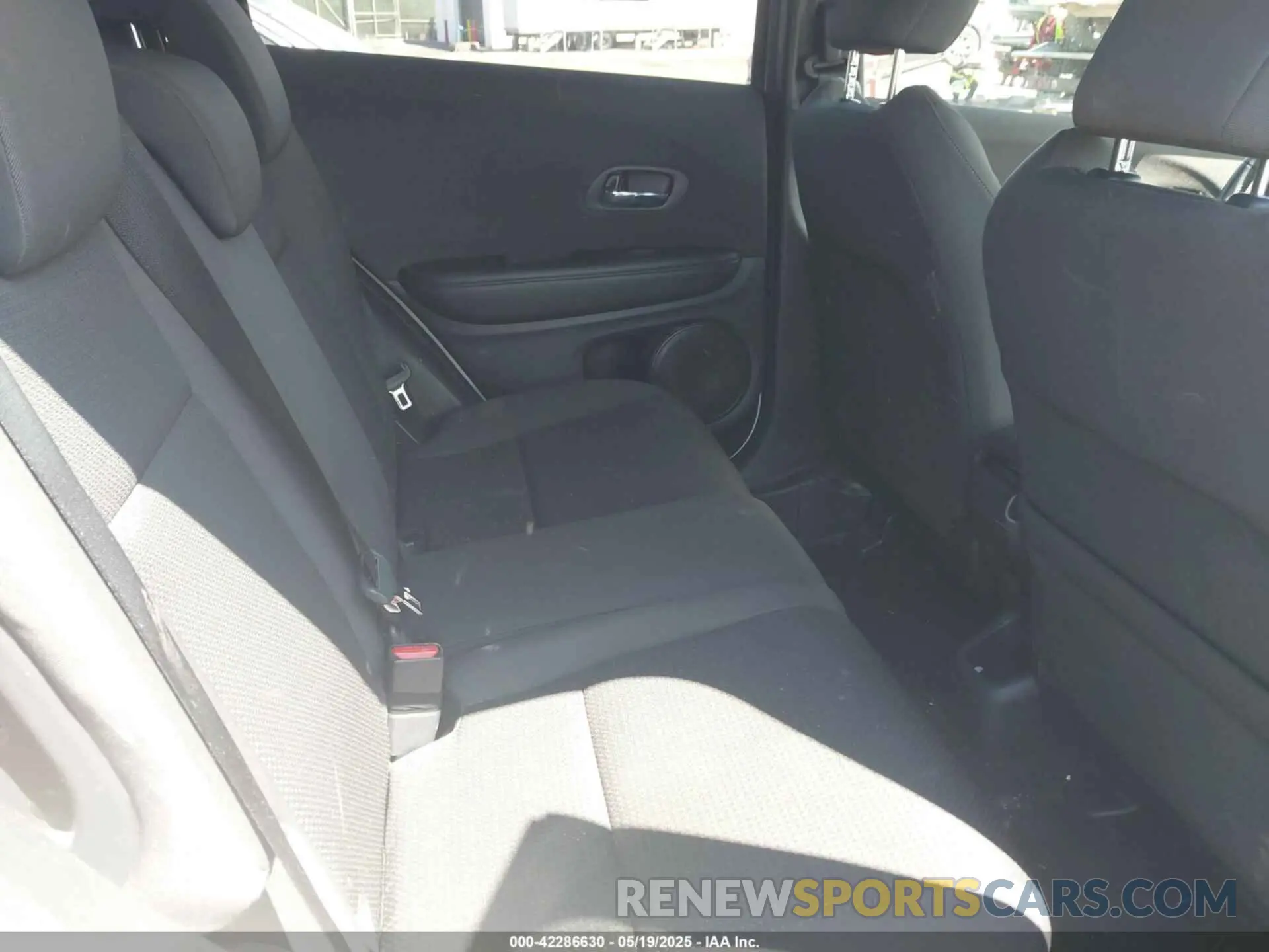 8 Фотография поврежденного автомобиля 3CZRU6H13NM706745 HONDA HR-V 2022