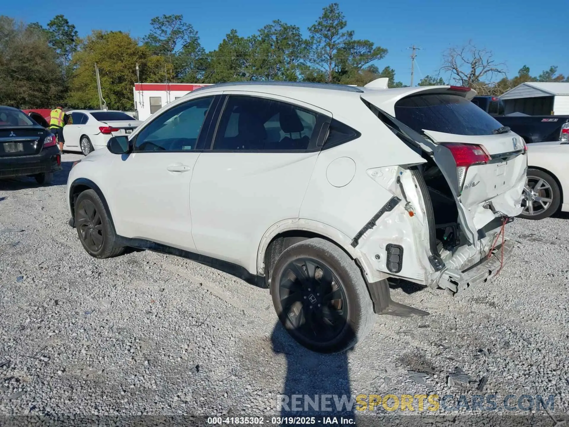 3 Фотография поврежденного автомобиля 3CZRU6H13NM753175 HONDA HR-V 2022