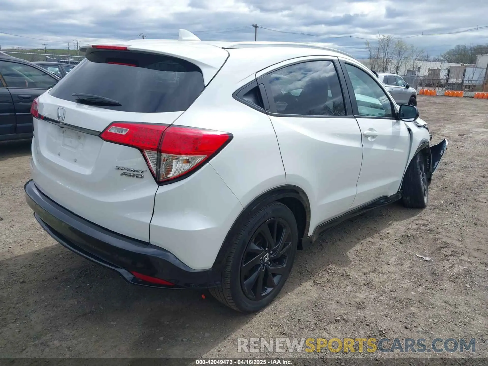 4 Photograph of a damaged car 3CZRU6H15NM755512 HONDA HR-V 2022