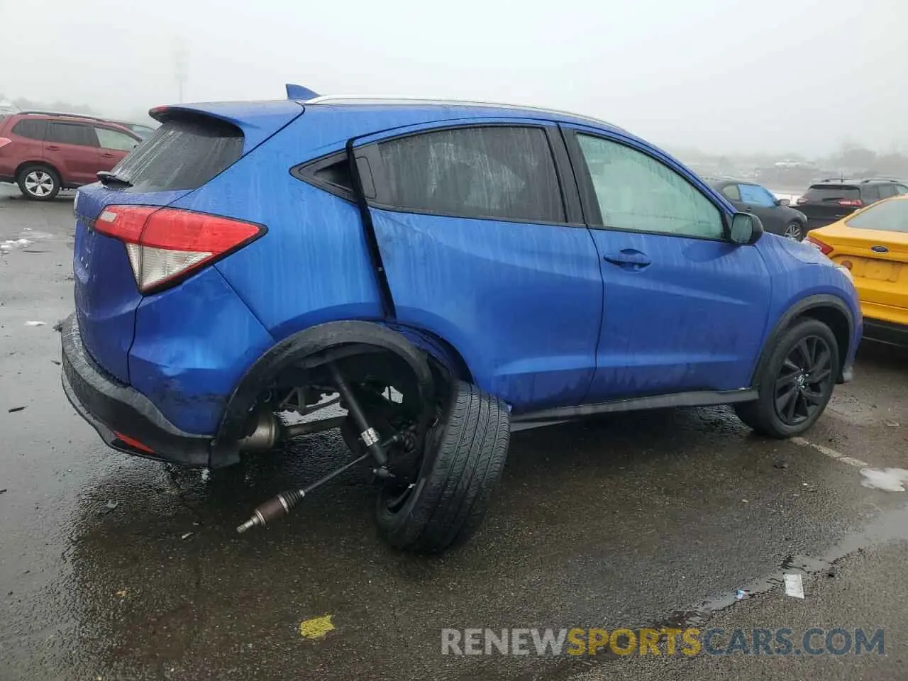 3 Photograph of a damaged car 3CZRU6H17NM767029 HONDA HR-V 2022