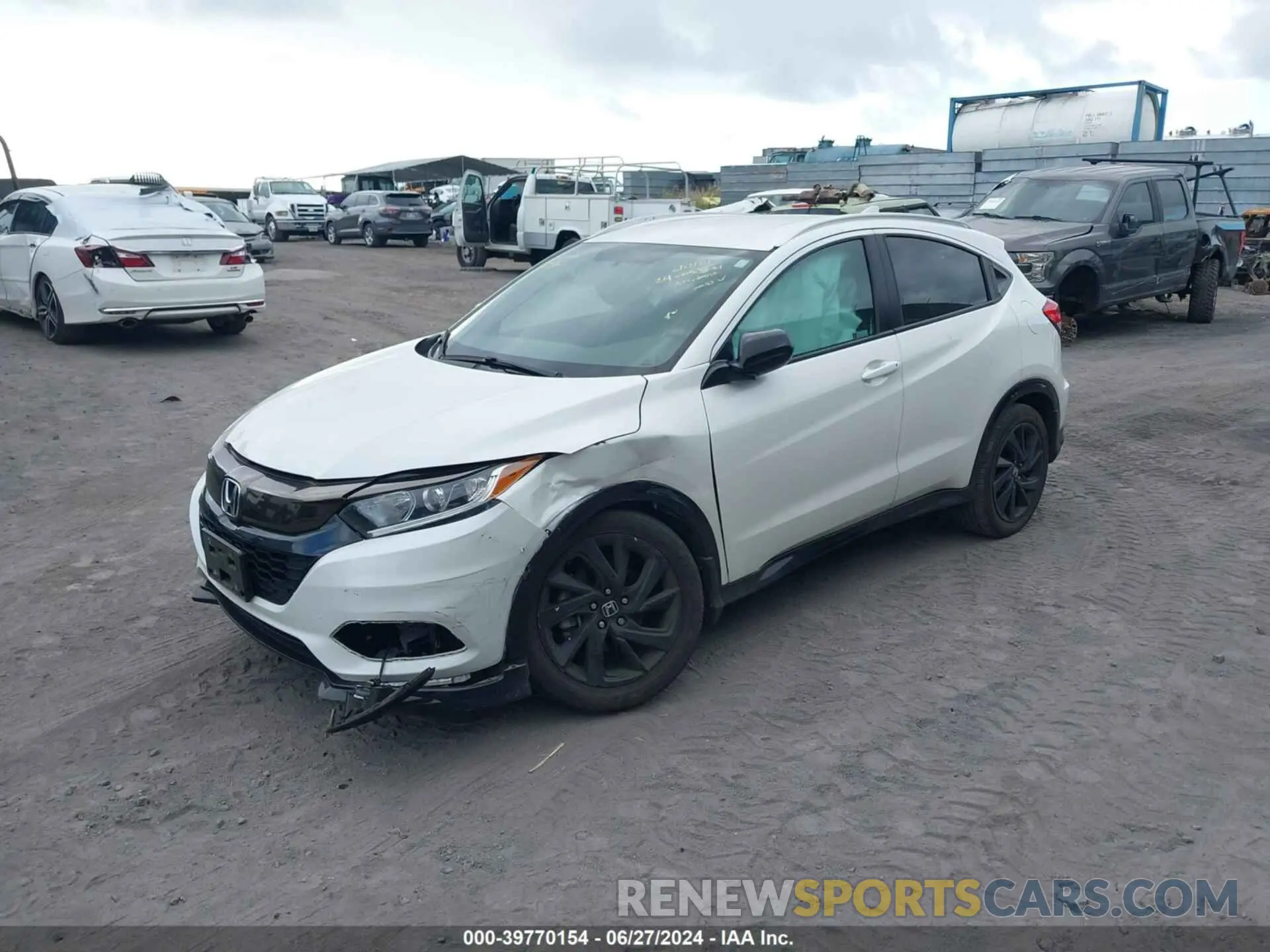 6 Photograph of a damaged car 3CZRU6H18NM733309 HONDA HR-V 2022