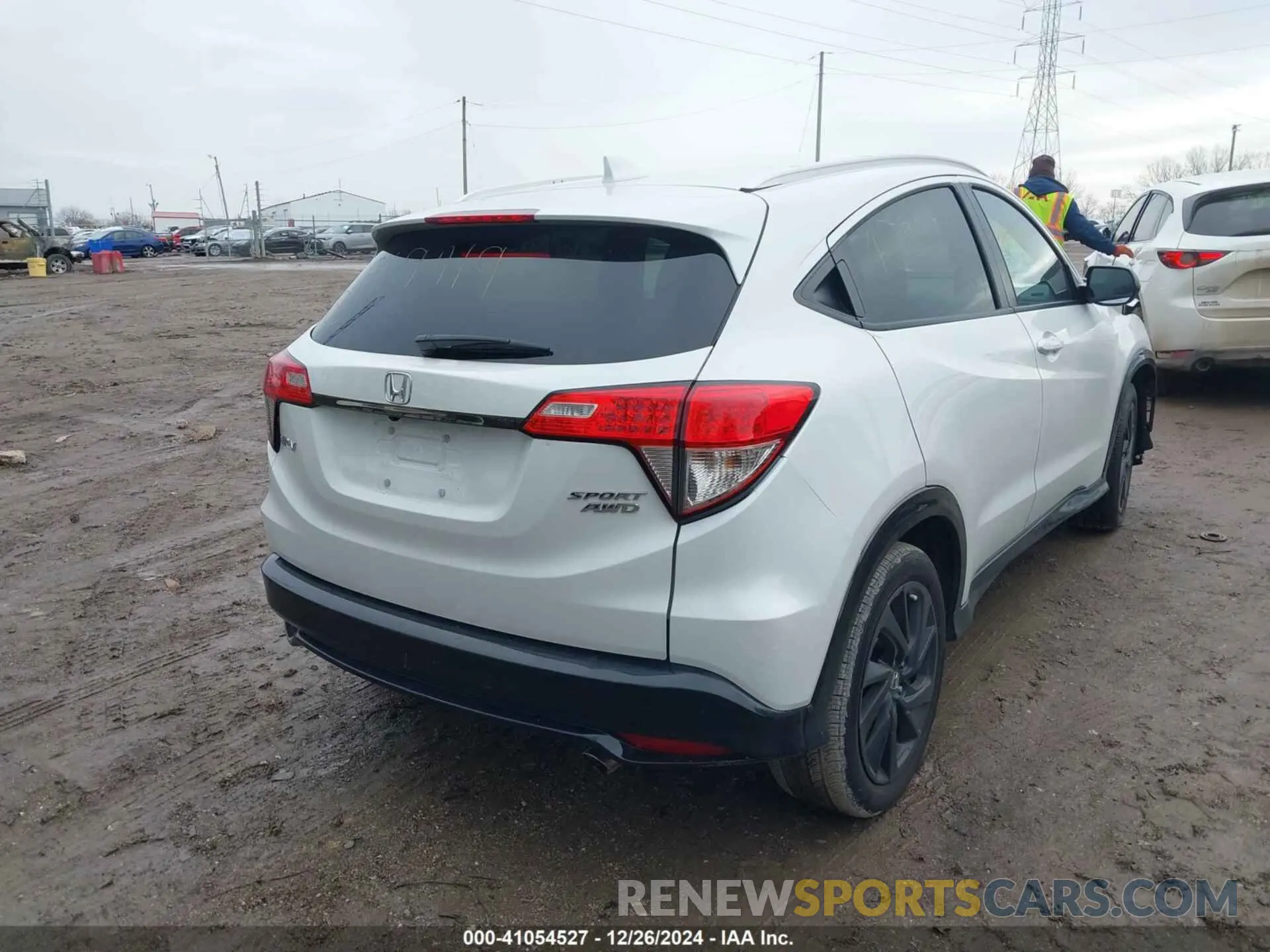 4 Фотография поврежденного автомобиля 3CZRU6H18NM769419 HONDA HR-V 2022