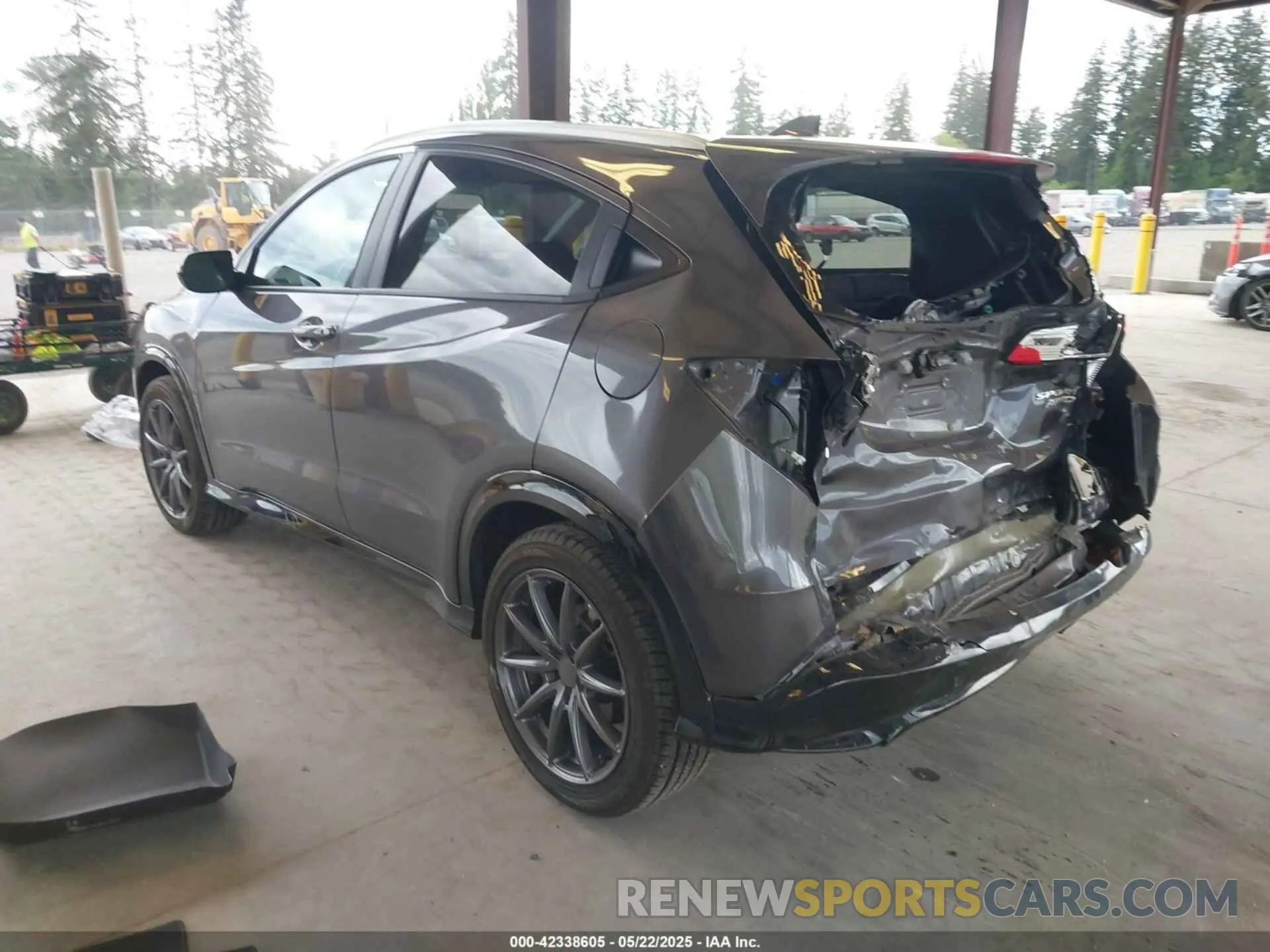 3 Фотография поврежденного автомобиля 3CZRU6H19NM769655 HONDA HR-V 2022