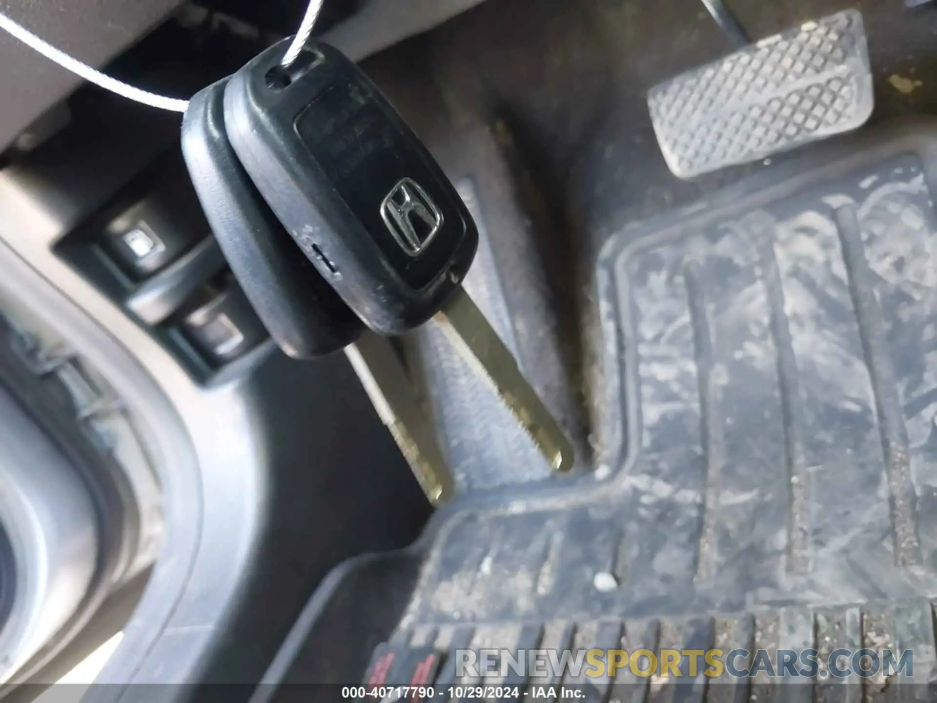 11 Photograph of a damaged car 3CZRU6H30NM739333 HONDA HR-V 2022