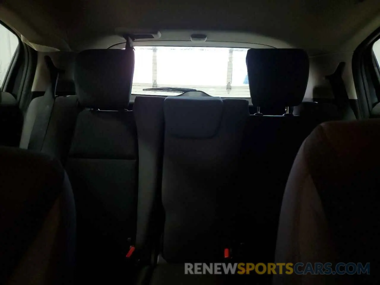 10 Photograph of a damaged car 3CZRU6H32NM715843 HONDA HR-V 2022