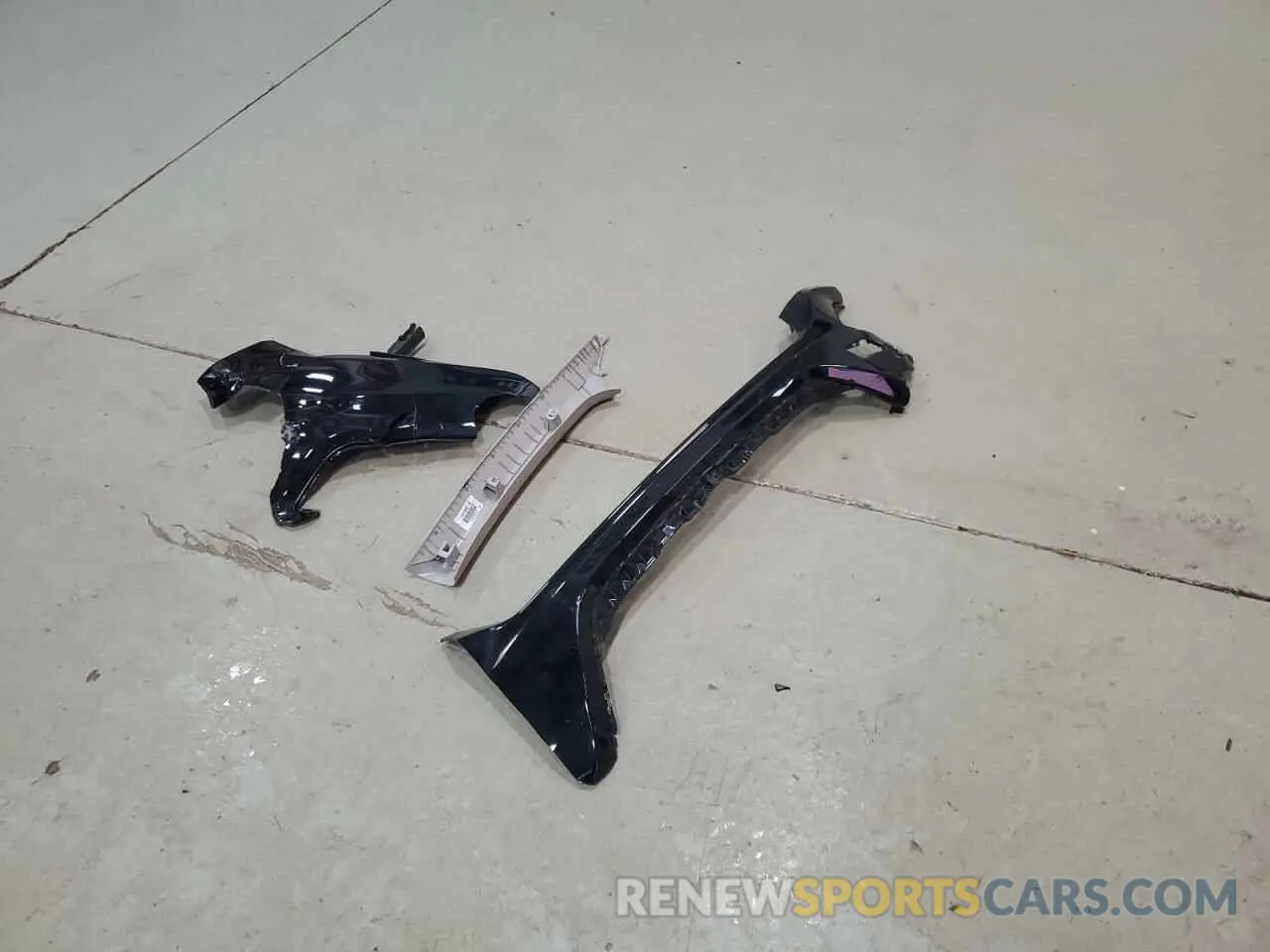 13 Photograph of a damaged car 3CZRU6H32NM715843 HONDA HR-V 2022