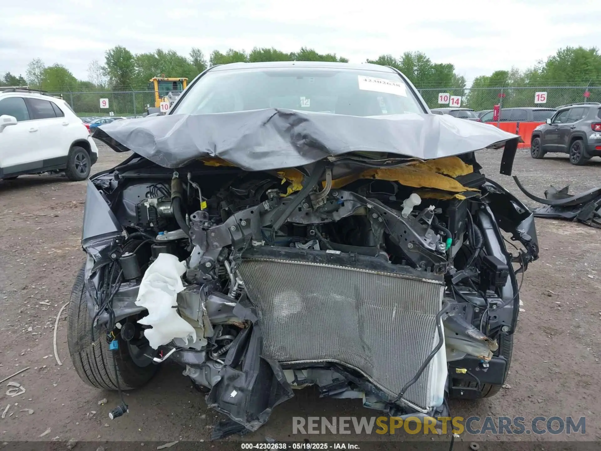 6 Photograph of a damaged car 3CZRU6H32NM733338 HONDA HR-V 2022