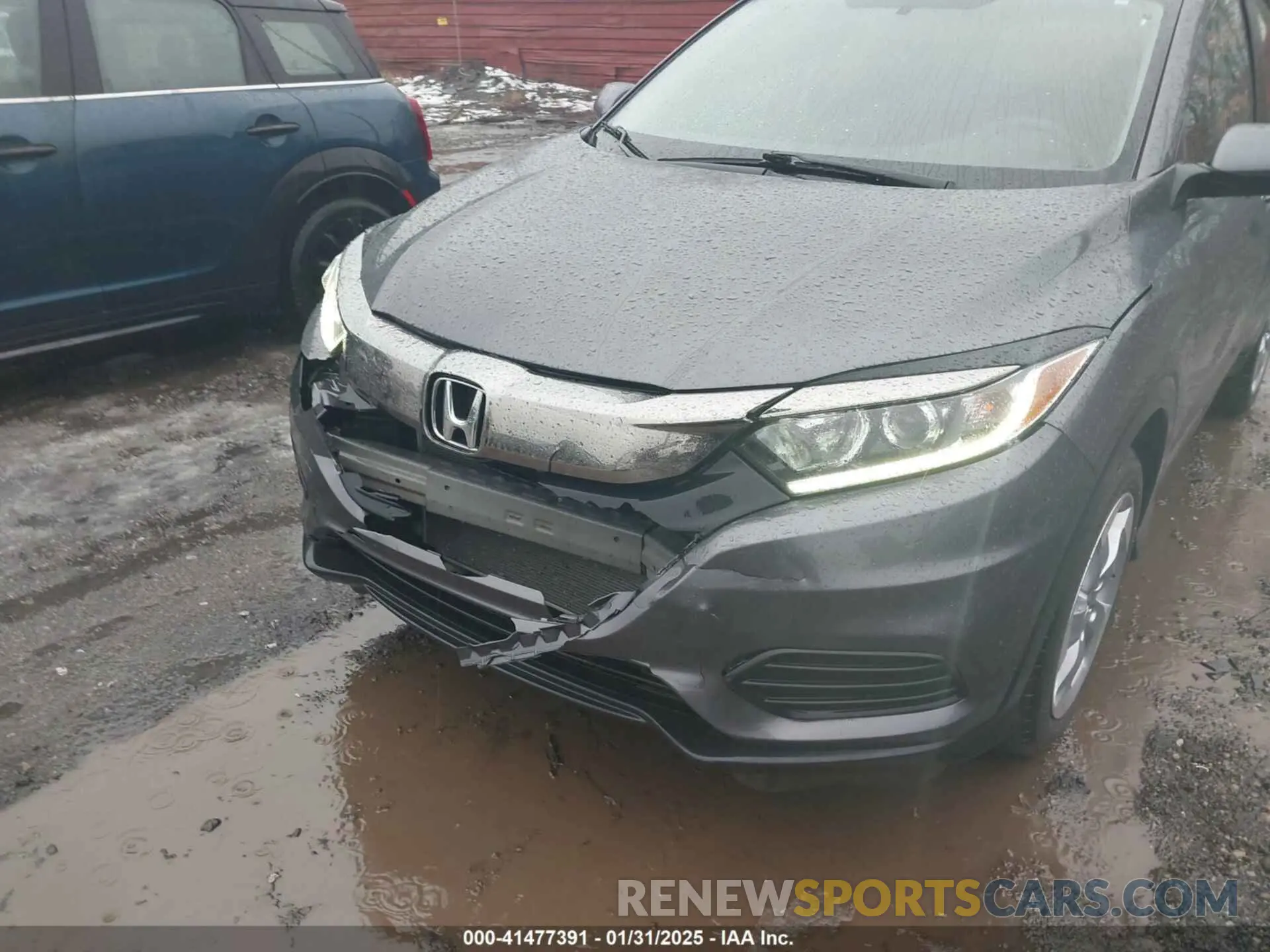 6 Photograph of a damaged car 3CZRU6H34NM737004 HONDA HR-V 2022