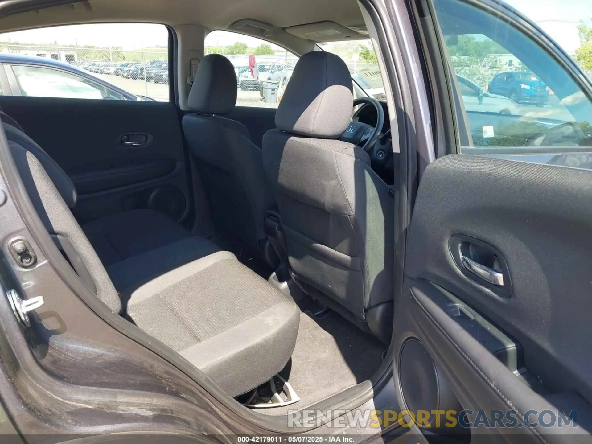 8 Фотография поврежденного автомобиля 3CZRU6H36NM708460 HONDA HR-V 2022
