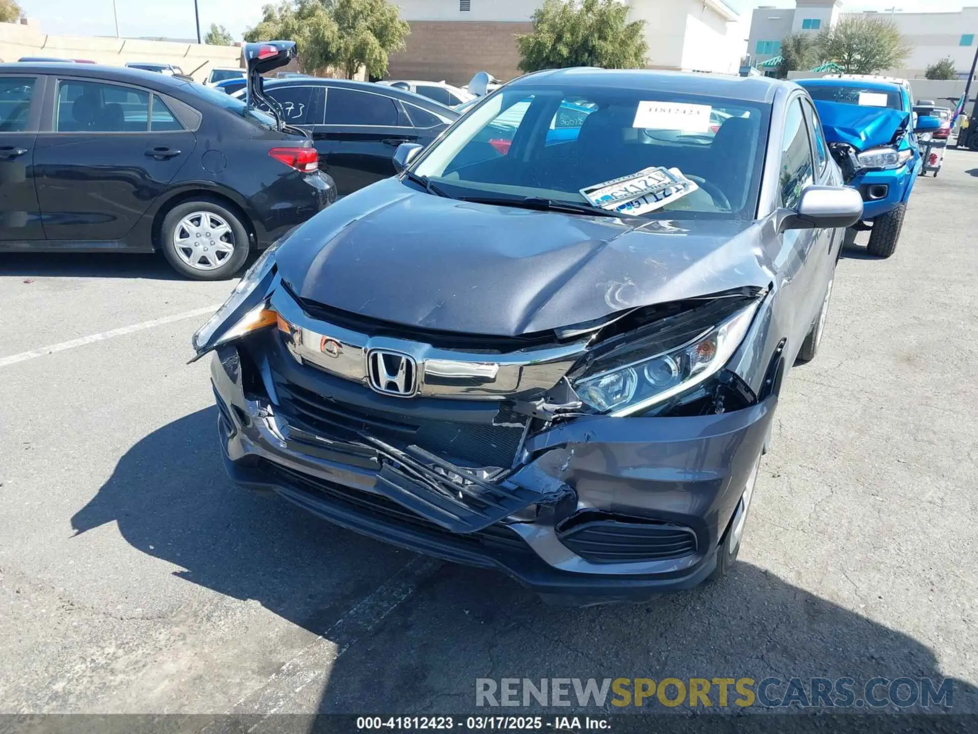 6 Photograph of a damaged car 3CZRU6H36NM744939 HONDA HR-V 2022